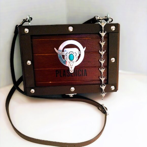 Suenos de Saundra Upcycled PLASENCIA, Crossbody/Shoulder Strap Cigar Box, Purse - Picture 4 of 13